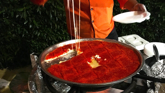 中東のチーズケーキ「クナーファ」の多様性。砂漠の中でBBQスイーツ