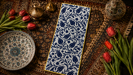 「Turkish Iznik Tulip」フェイスタオルで、暮らしの中に大好きなトルコを。